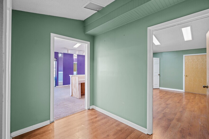 More Photos Of 1100 S Ponce De Leon Blvd, Saint Augustine Loft Creative Space For Lease