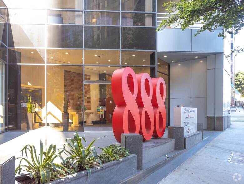 More Photos Of 888 W 6th St, Los Angeles Office For Lease