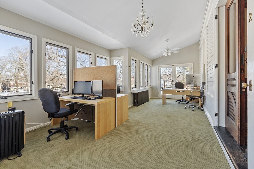 More Photos Of 2 South St, Grafton Office For Sale