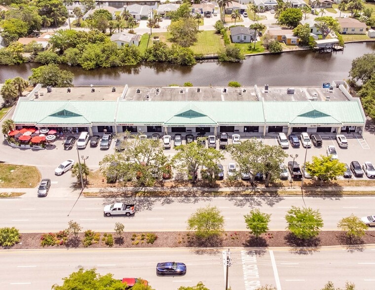 More Photos Of 600 Goodlette Rd N, Naples Unknown For Lease