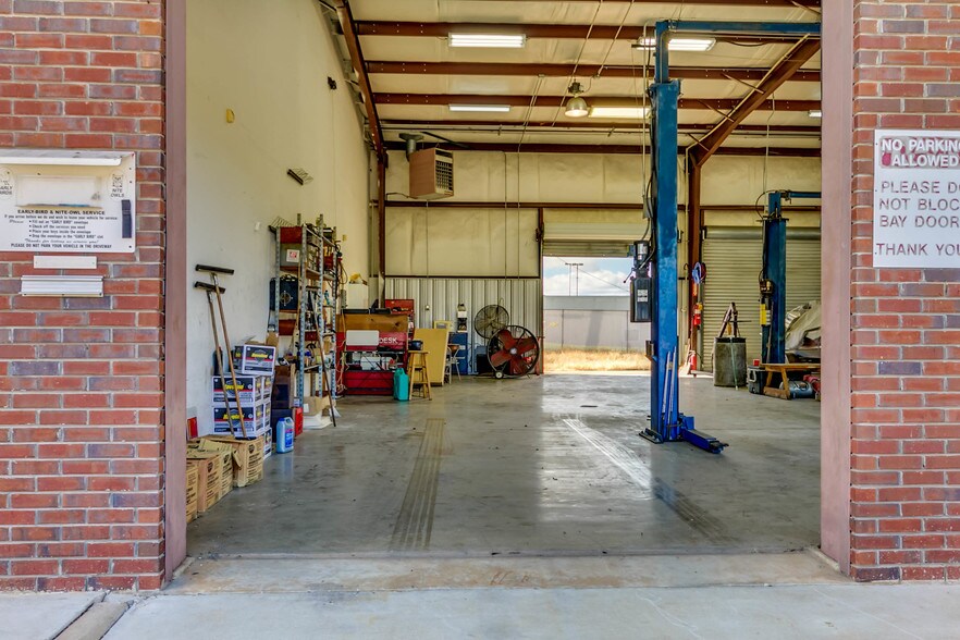 More Photos Of 1001 Mally St, Tuscaloosa Auto Repair For Sale