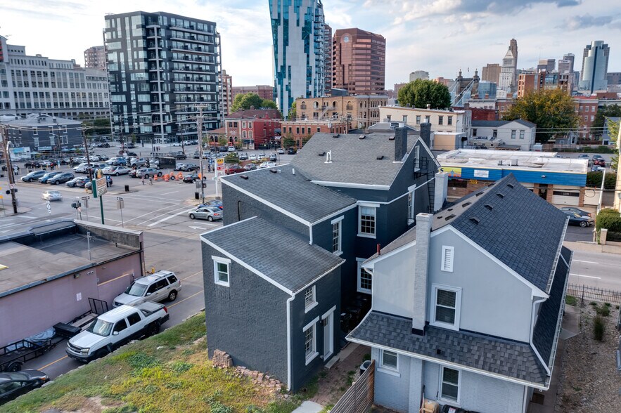 More Photos Of 209 E 4th St, Covington Office For Lease