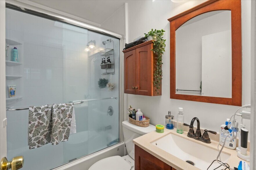 More Photos Of 1430 Josephine St, Berkeley Apartments For Sale