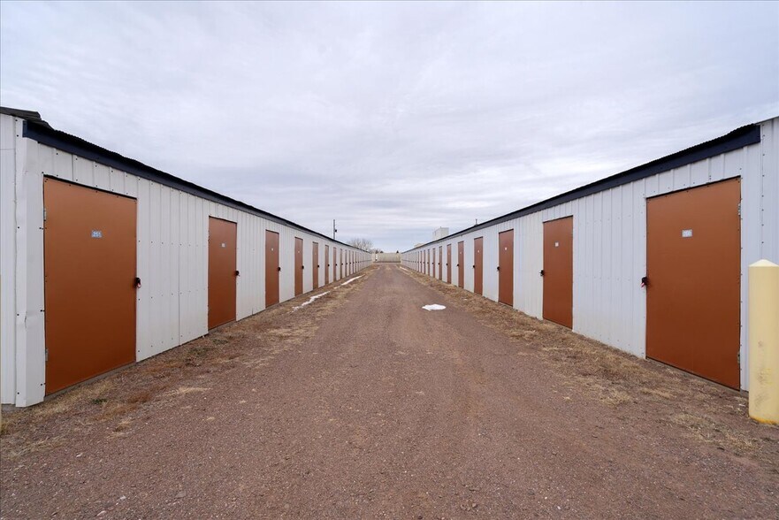 More Photos Of 1902 Avenue C, Cheyenne Industrial For Sale