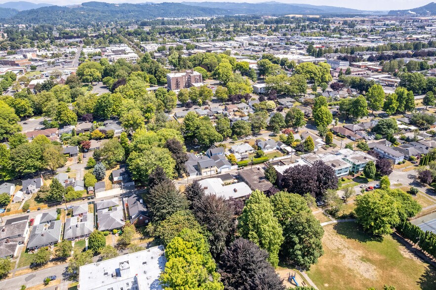 More Photos Of 1951 Louisiana St, Longview Apartments For Sale