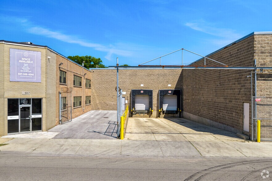 More Photos Of 1657 N Kostner Ave, Chicago Warehouse For Lease