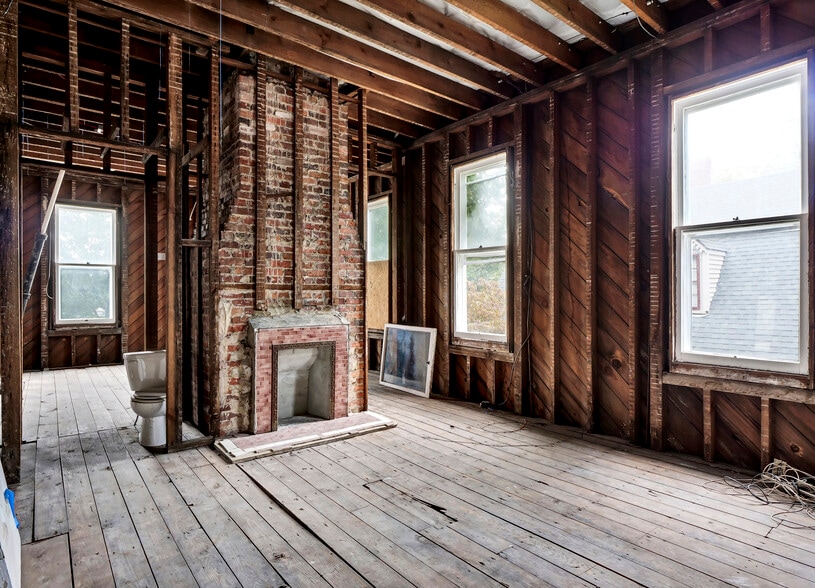 More Photos Of 708 Market St, Wilmington Apartments For Sale