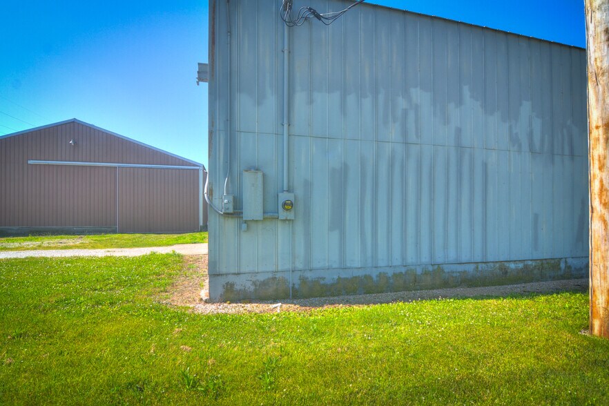 More Photos Of 236 Washington st, Maroa Warehouse For Sale