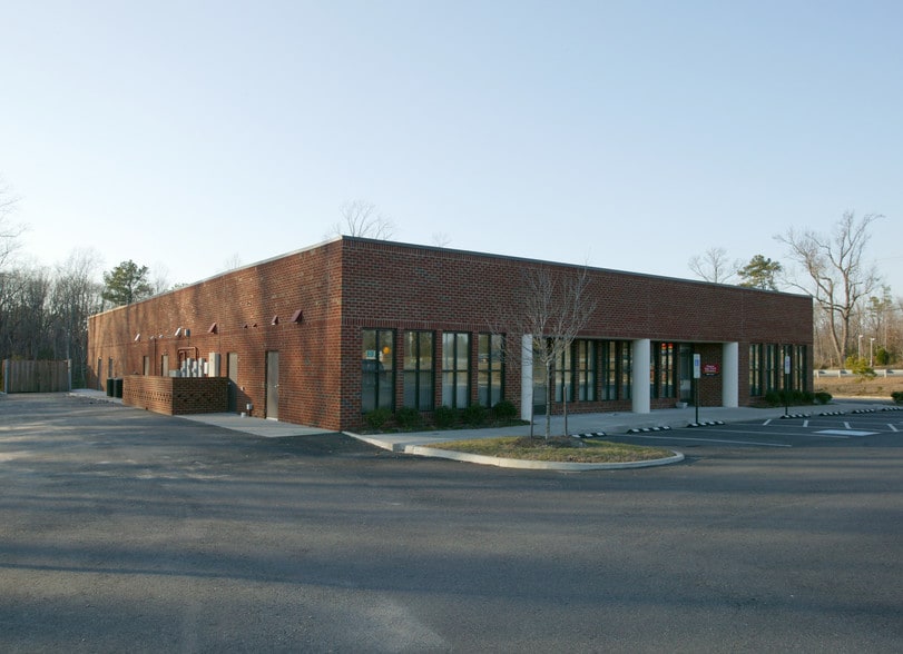 More Photos Of 3991 E Williamsburg Rd, Sandston Office For Lease