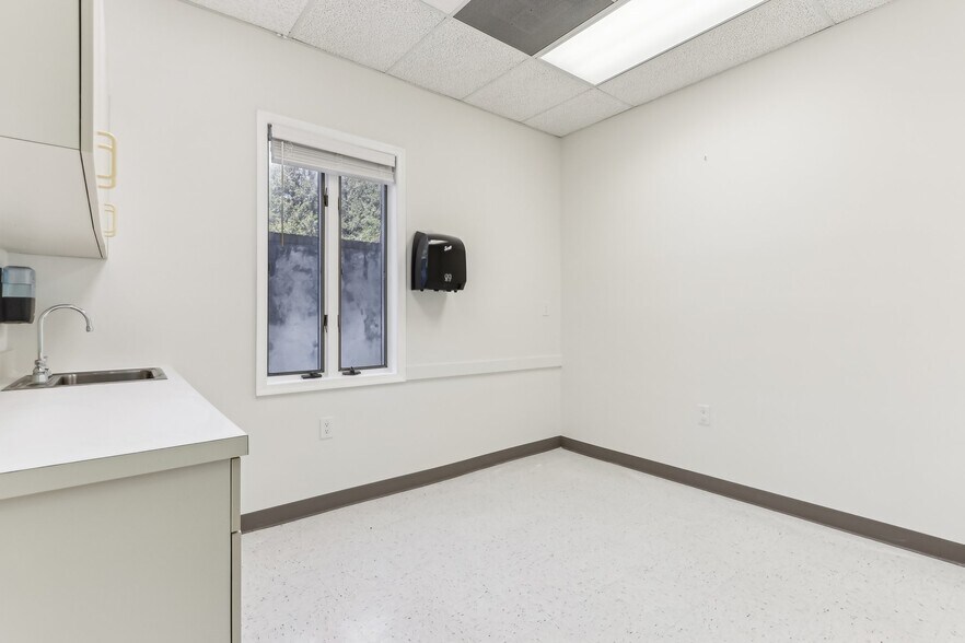 More Photos Of 2640 Highway 70, Manasquan Medical For Sale