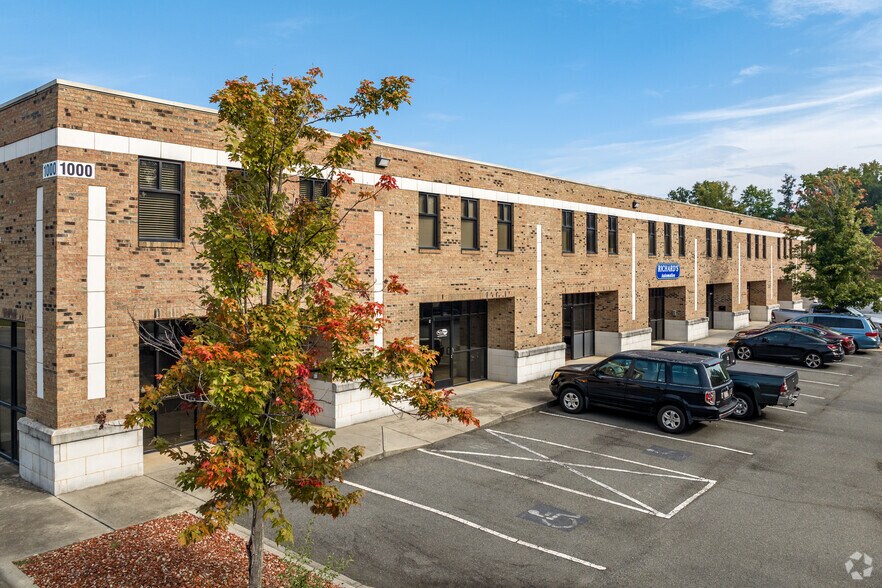 More Photos Of 1000 Van Buren Ave, Indian Trail Flex For Lease