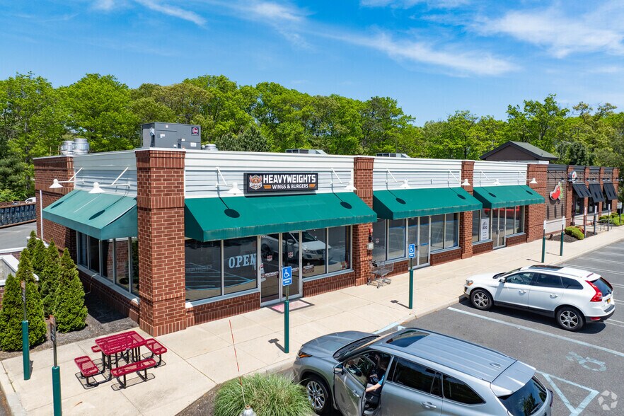 Primary Photo Of 276 Pond Path, South Setauket Restaurant For Lease