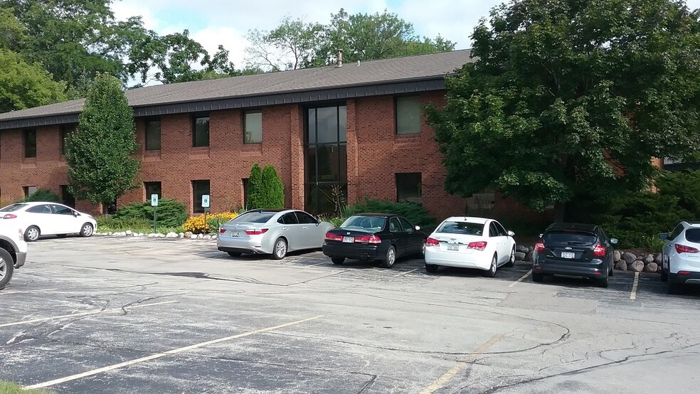 More Photos Of 20700 Watertown Rd, Waukesha Unknown For Lease