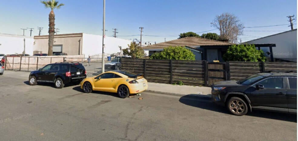 More Photos Of 2035 W 15th St, Long Beach Office For Sale