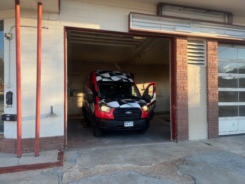 More Photos Of 2701 Palmer Park Blvd, Colorado Springs Auto Repair For Sale
