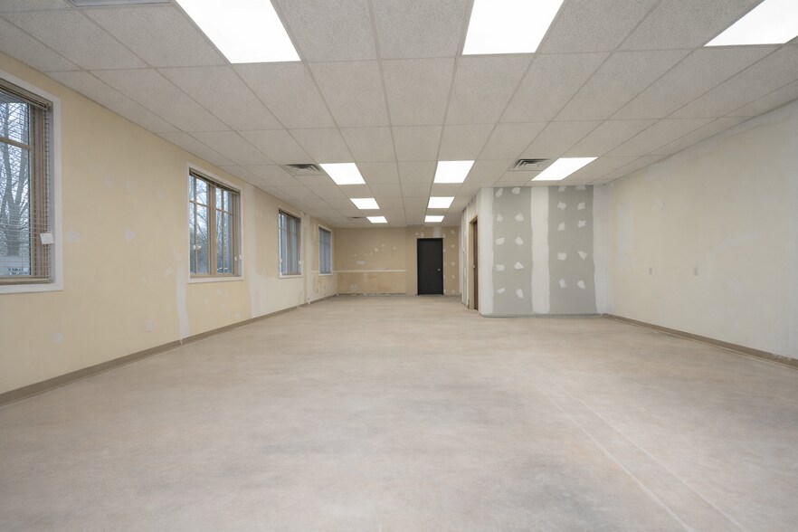 More Photos Of 1107 S Fifth St, Mebane Medical For Lease