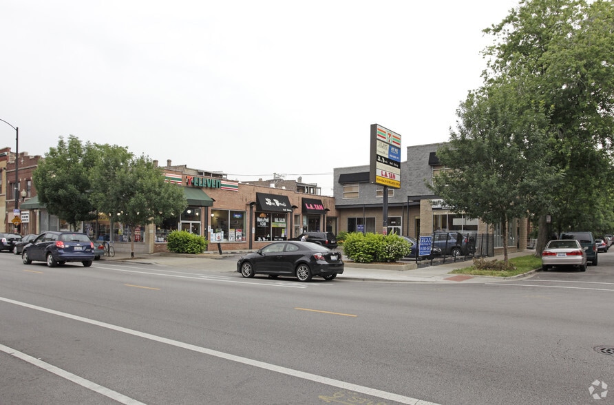 Primary Photo Of 2010 N Damen Ave, Chicago General Retail For Lease