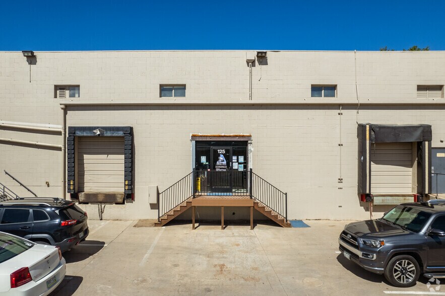 More Photos Of 750 Garden Of The Gods Rd, Colorado Springs Storefront For Lease