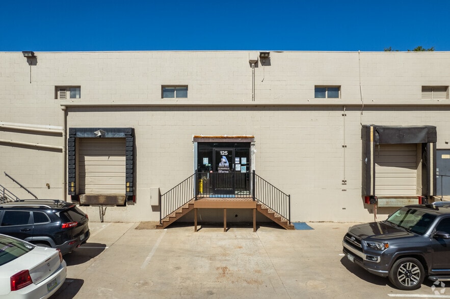 More Photos Of 750 Garden Of The Gods Rd, Colorado Springs Storefront For Lease