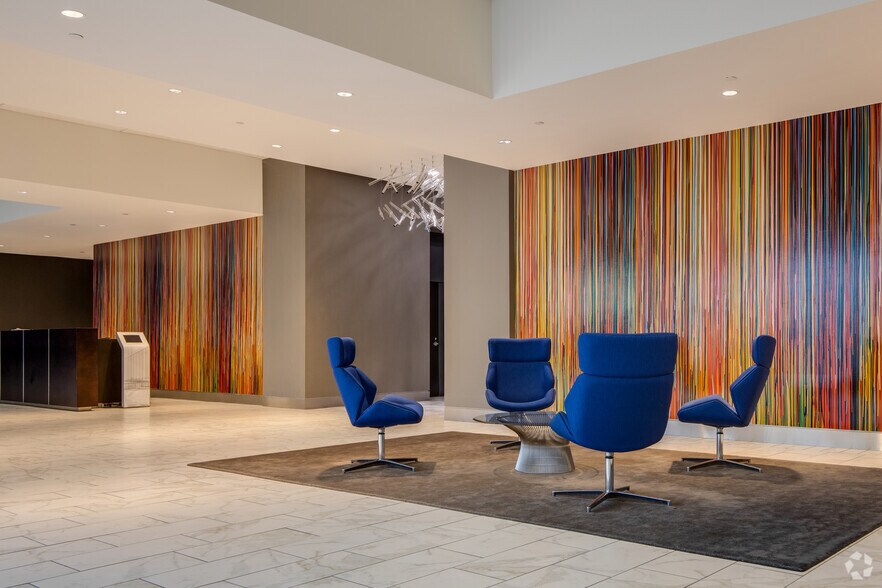 More Photos Of 255 S Orange Ave, Orlando Office Residential For Lease