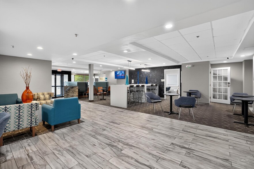 More Photos Of 1803 Emmet St N, Charlottesville Hotel For Sale
