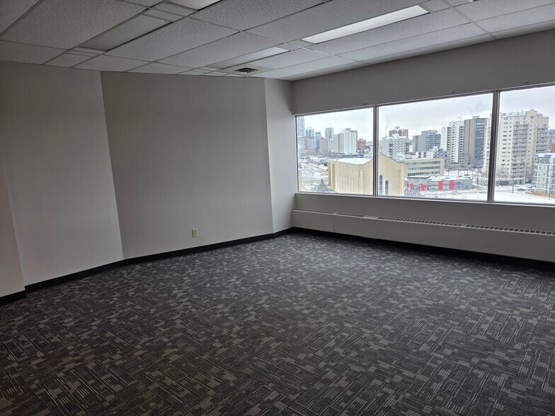 More Photos Of 10050 112 St NW, Edmonton Office For Lease