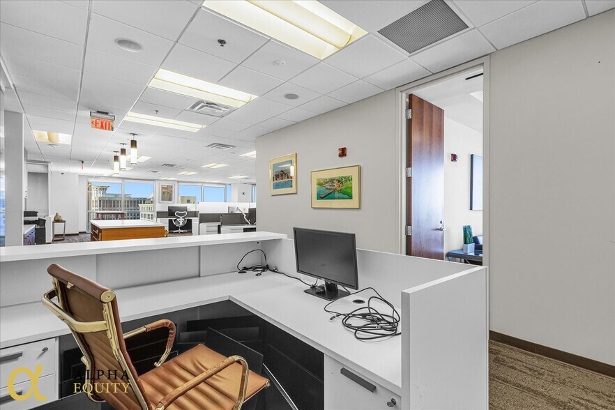 More Photos Of 189 S Orange Ave, Orlando Office Residential For Sale