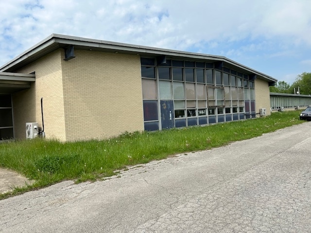 More Photos Of 215 Engle Rd, Industry Schools For Sale