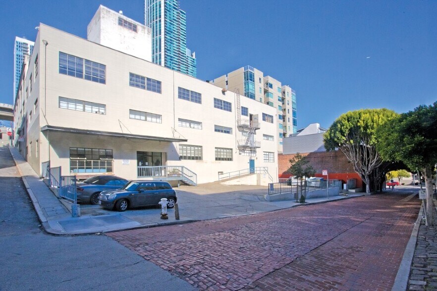 More Photos Of 329 Bryant St, San Francisco Loft Creative Space For Lease