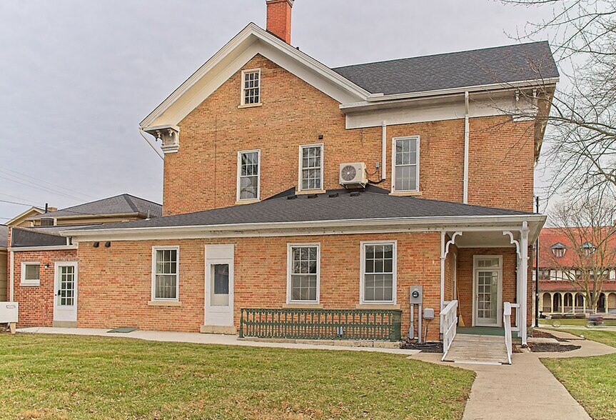 More Photos Of 314 W Main St, Troy Coworking Space