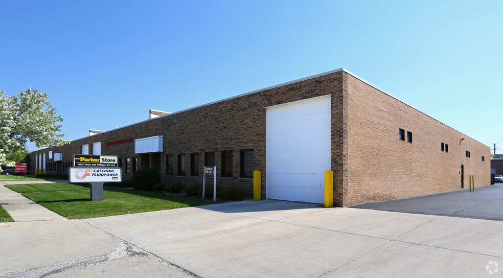 Primary Photo Of 107-131 N Lively Blvd, Elk Grove Village Warehouse For Lease