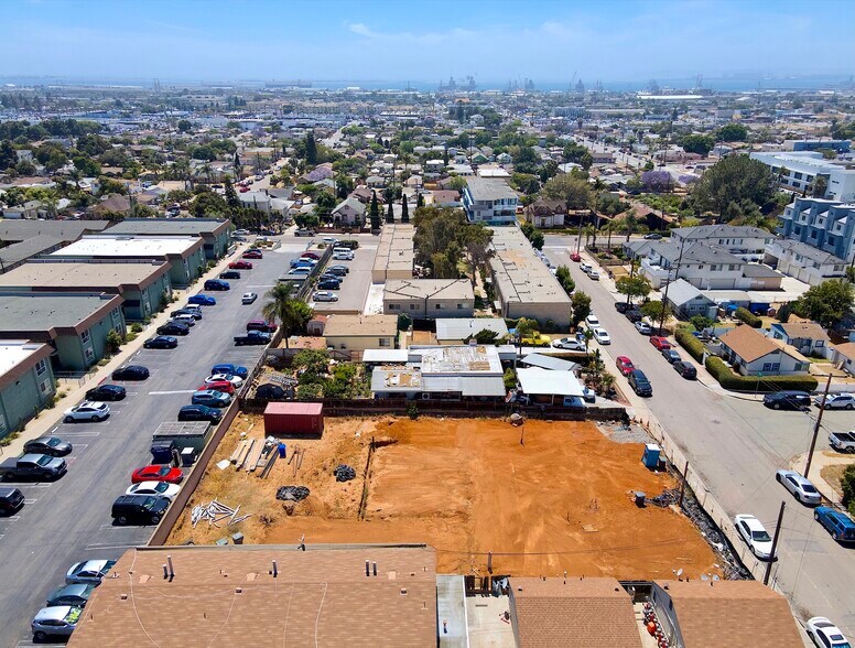 More Photos Of 704 E 19th St, National City Apartments For Sale