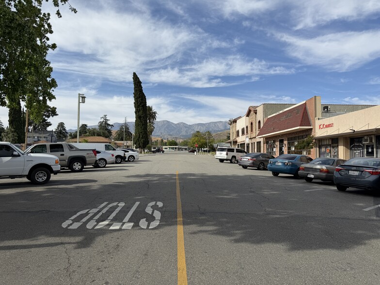 More Photos Of 50 N 1st St, Banning Storefront For Sale