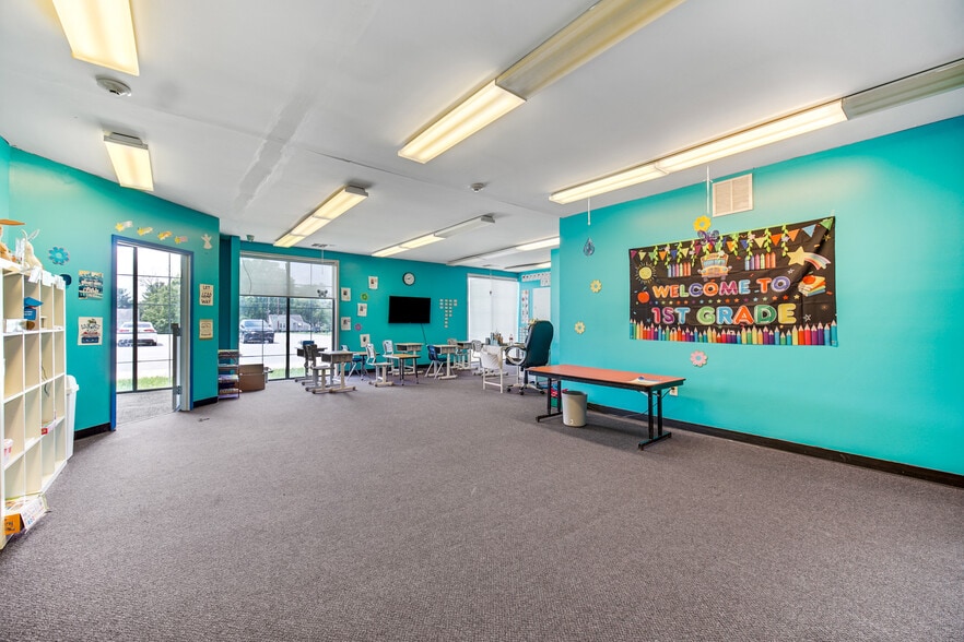 More Photos Of 7525 Taft St, Merrillville Religious Facility For Sale