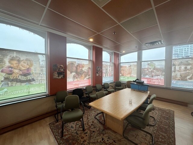 More Photos Of 44 By Ward Market Sq, Ottawa Storefront Retail Office For Lease