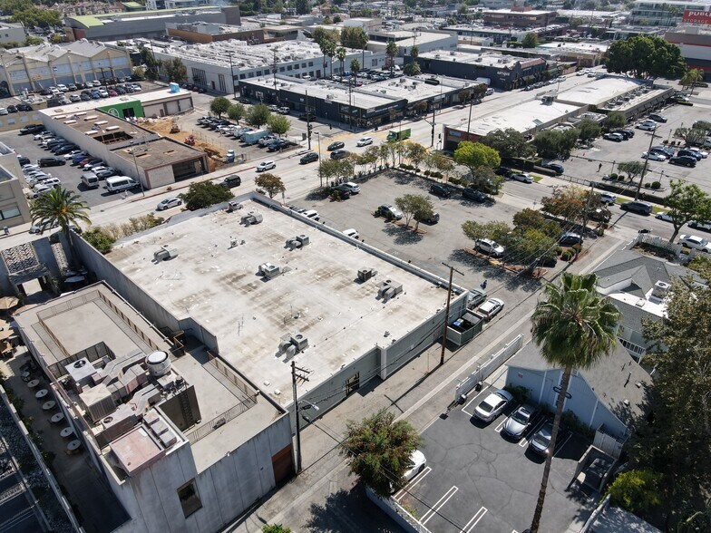 More Photos Of 393-401 S Fair Oaks Ave, Pasadena Medical For Sale