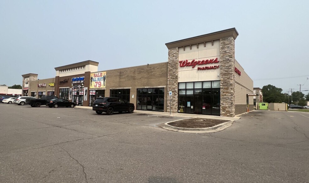 More Photos Of 8 Mile Rd, Hazel Park Unknown For Lease