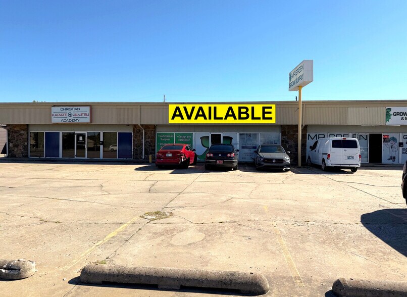 Primary Photo Of 309-317 N Aspen Ave, Broken Arrow Unknown For Lease