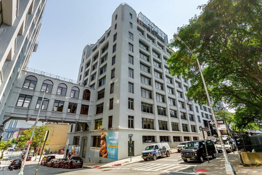 More Photos Of 25 Columbia Hts, Brooklyn Office For Lease