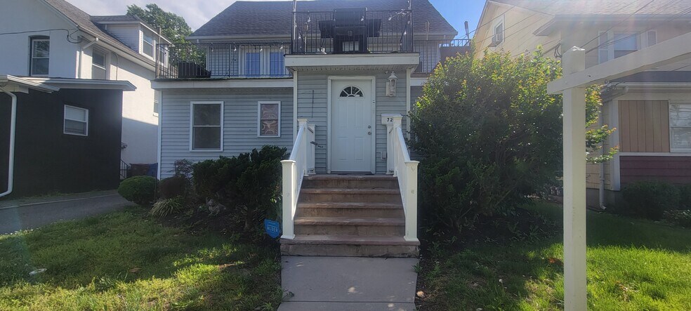 More Photos Of 725 N Wood Ave, Linden Office For Lease