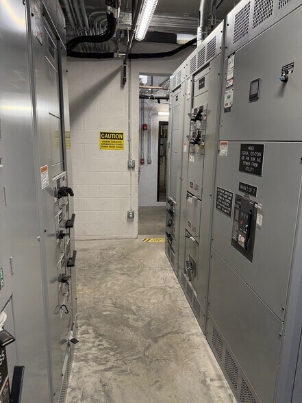 More Photos Of 4555 S Manhattan Ave, Tampa Hospital For Lease