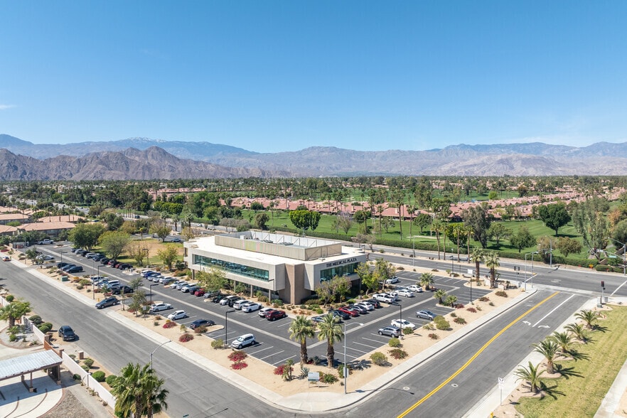 More Photos Of 41120 Washington St, Bermuda Dunes Medical For Lease