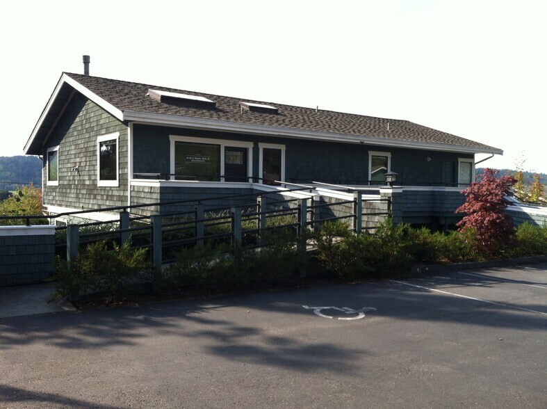 More Photos Of 26502-26504 NE Valley St, Duvall Office For Lease
