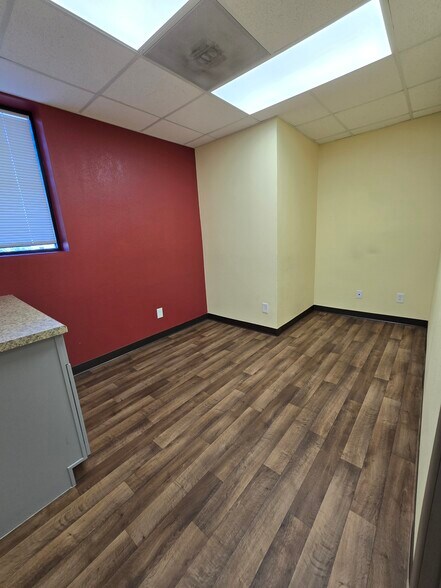 More Photos Of 6344 E Broadway Rd, Mesa Medical For Lease