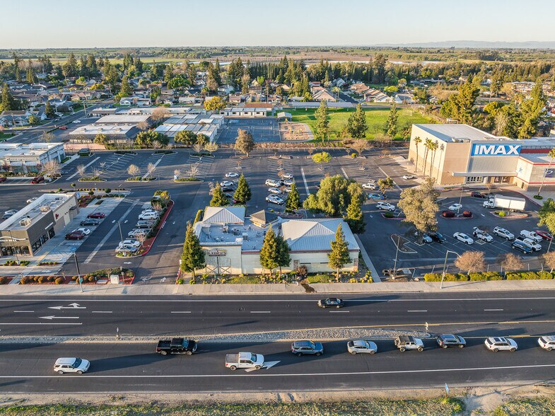 More Photos Of 2505 Patterson Rd, Riverbank Restaurant For Sale