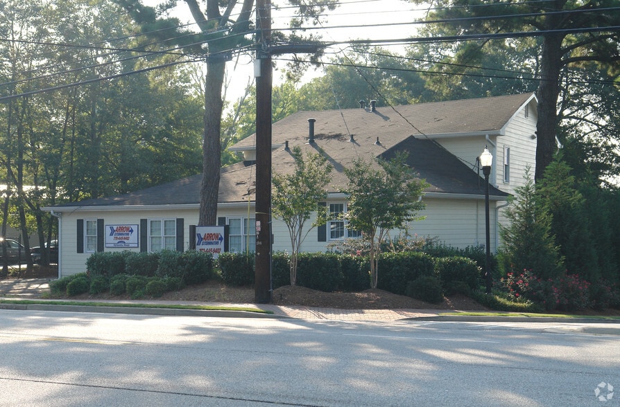 More Photos Of 1137 Alpharetta St, Roswell Office Residential For Lease