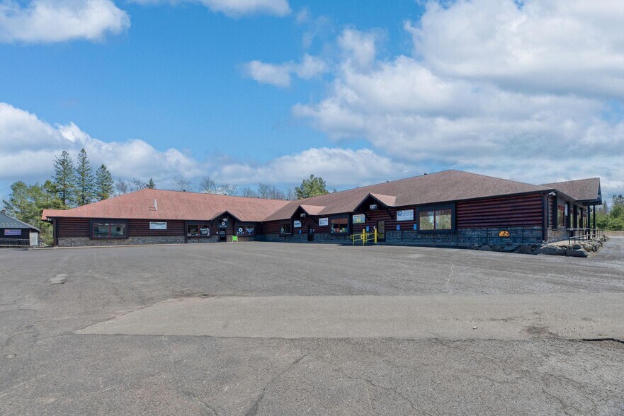 Primary Photo Of 629 W Cloverland Dr, Ironwood Storefront For Sale