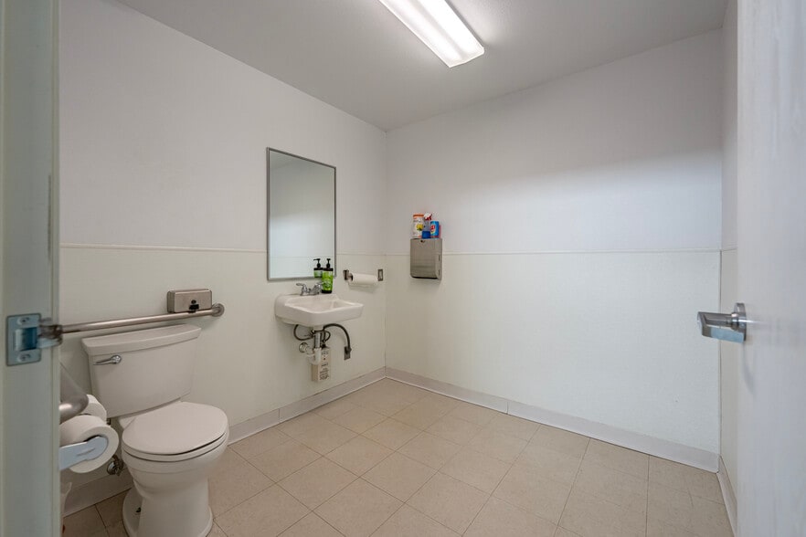 More Photos Of 14690 Cattle Dr, Dolan Springs Industrial For Sale