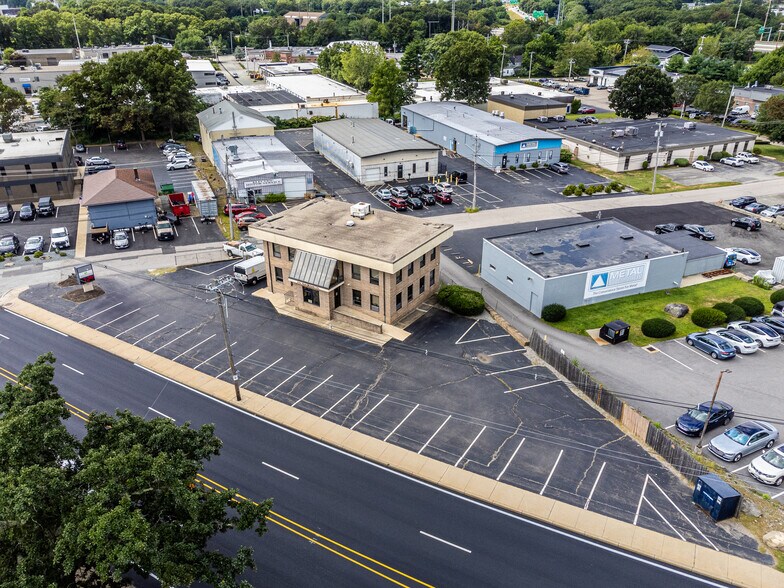 More Photos Of 55 Jefferson Blvd, Warwick Office For Sale