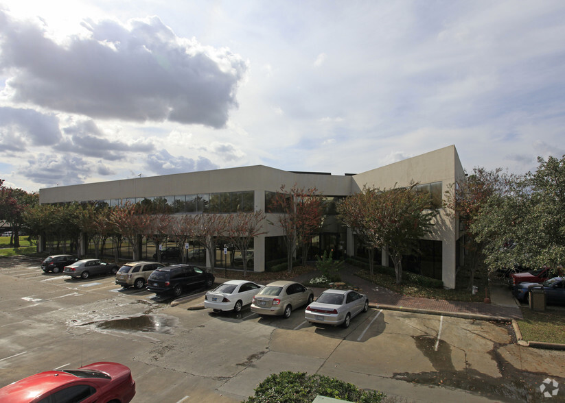 Primary Photo Of 11222 Richmond Ave, Houston Office For Lease